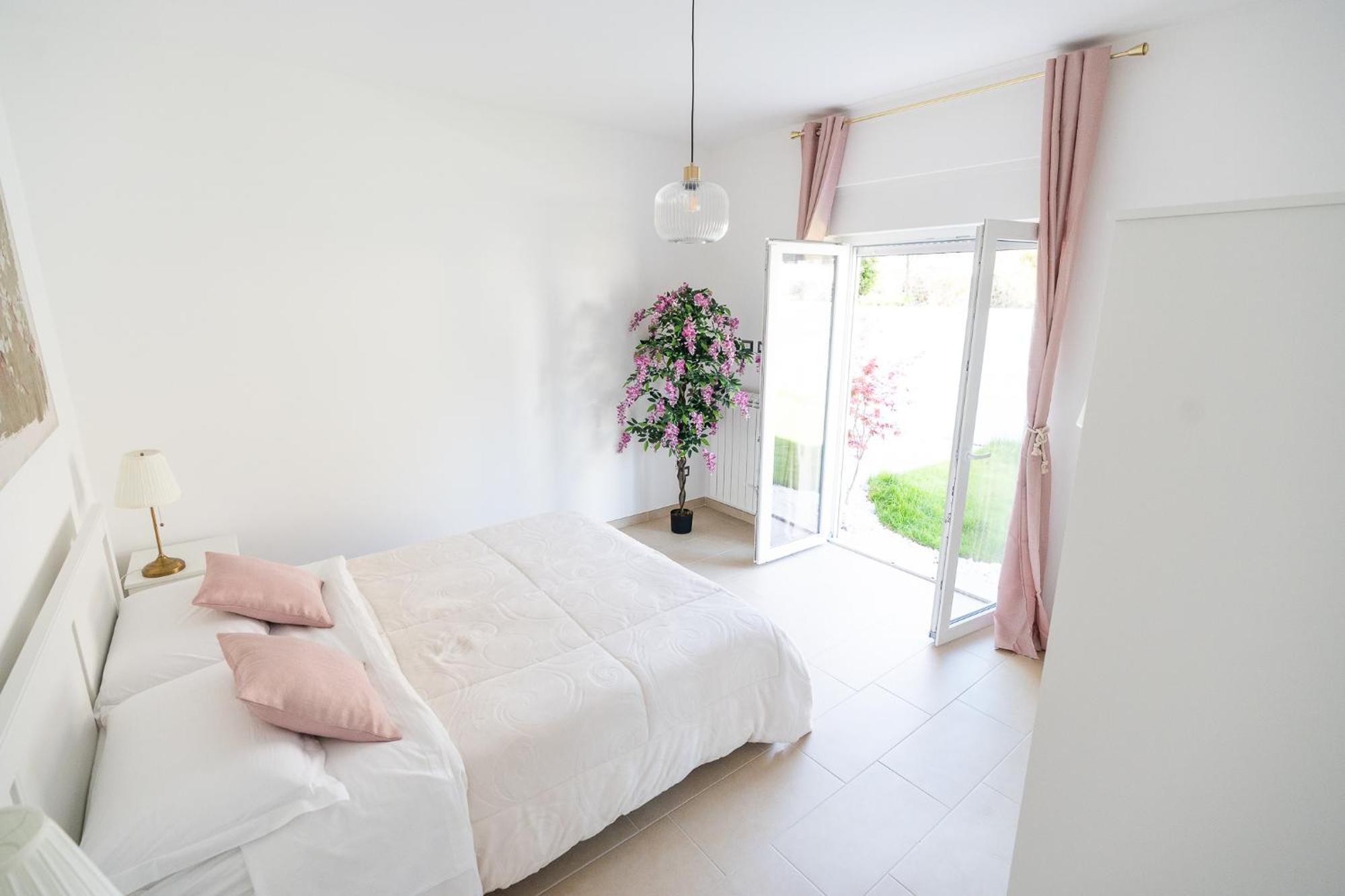 פיומיצ'ינו Airport Noa Modern Home מראה חיצוני תמונה