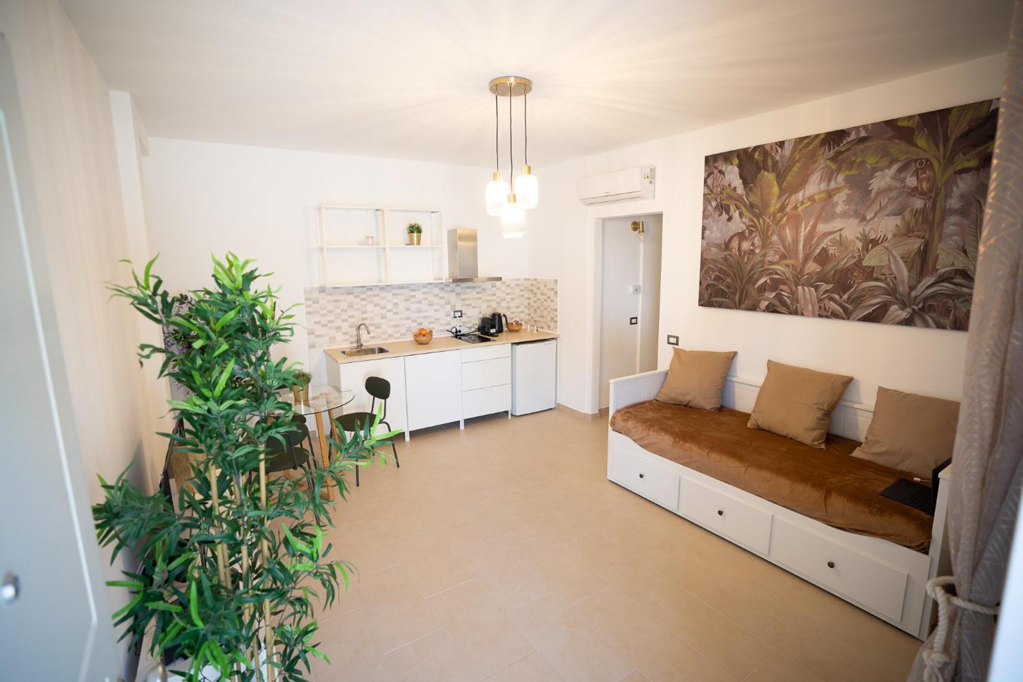 פיומיצ'ינו Airport Noa Modern Home חדר תמונה